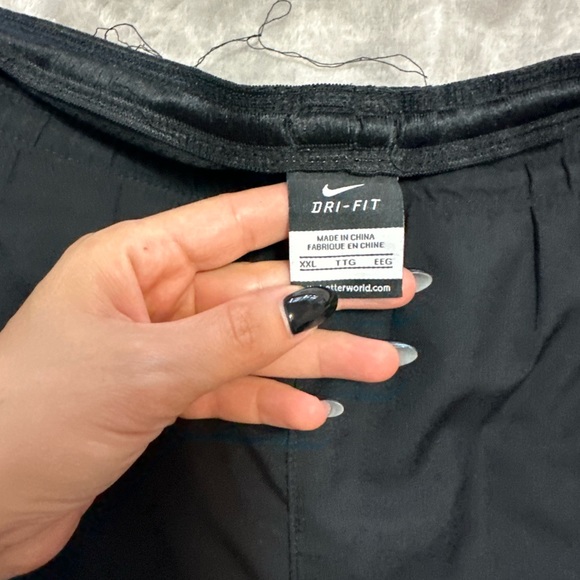 Nike men shorts - Picture 4 of 7